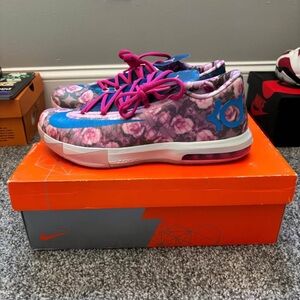 Floral Pattern Women's Sneakers